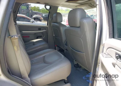 2005 Chevrolet Tahoe Z71 из США, поврежденный, VIN 1GNEK13T85R171388